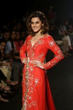 Taapsee Pannu Walks Ramp For Divya Reddy At LFW Winter Festive 2017 on 20th Aug 2017 (28)_599a8c922ca0d.JPG
