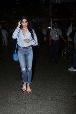 Jhanvi Kapoor Spotted At Airport on 23rd Aug 2017 (3)_599d4856ee79c.JPG