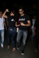 Jacqueline Fernandez, Sidharth Malhotra Spotted At Airport on 22nd Aug 2017 (22)_599e83cd3672f.JPG
