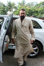 Sanjay Dutt At The Shoot For The Ganesh Aarti on 23rd Aug 2017 (41)_599e747f07600.JPG