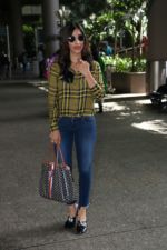 Sophie Choudry Spotted At Airport on 23rd Aug 2017 (12)_599e71477bc6c.JPG