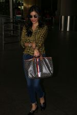 Sophie Choudry Spotted At Airport on 23rd Aug 2017 (3)_599e713ad0d45.JPG