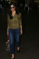 Sophie Choudry Spotted At Airport on 23rd Aug 2017 (6)_599e713f16dbe.JPG