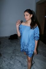 Aditi Rao Hydari Spotted At FEVER 104 FM For Promoting Film Bhoomi on 28th Aug 2017 (59)_59a50325cf4b4.JPG