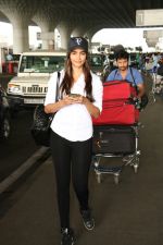 Pooja Hegde Spotted At Airport on 31st Aug 2017 (3)_59a90c52127de.JPG
