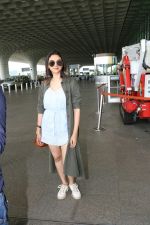 Aditi Rao Hydari Spotted At Airport on 1st Sept 2017 (11)_59aa4a99a97c0.JPG