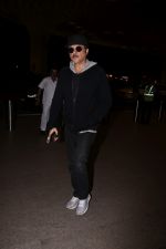 Anil Kapoor Spotted At Airport on 7th Sept 2017 (2)_59b0f4aa5ea35.JPG
