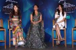 Lara Dutta, Urvashi Rautela at 1st Ever Bloggers Meet Of Yamaha Fascino Miss Diva Miss Universe India 2017 on 8th Sept 2017 (25)_59b396441ca8c.JPG