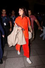 Jacqueline Fernandez Spotted At Airport on 14th Sept 2017 (9)_59bb846a47d83.JPG