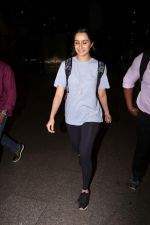 Shraddha Kapoor Spotted At Airport on 15th Sept 2017 (6)_59bc8abde611b.JPG