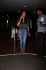 Amyra Dastur Spotted At Airport on 17th Sept 2017 (16)_59bf6f5d4e9fb.JPG