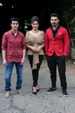 Gautam Rode, Zareen Khan, Abhinav Shukla promote Aksar 2 on the Sets Of Comedy Show Comedy Dangal on 17th Sept 2017 (47)_59bf7289e6586.JPG