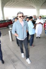 Anil Kapoor Spotted At Airport on 18th Sept 2017 (8)_59c0b4863b789.JPG