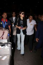 Jacqueline Fernandez Spotted At Airport on 19th Sept 2017 (18)_59c0b4a089f40.JPG