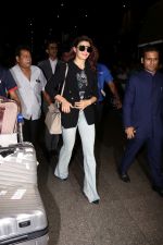 Jacqueline Fernandez Spotted At Airport on 19th Sept 2017 (3)_59c0b4953d110.JPG