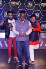 Anurag Basu, Rithvik Dhanjani At The Launch Of Super Dancer Chapter 2 on 22nd Sept 2017 (53)_59c5c8bc0ae09.JPG