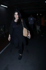 Maheep Kapoor Spotted At Airport on 28th Sept 2017 (16)_59cce2e16f5bb.JPG