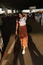 Adah Sharma Spotted At Airport on 3rd Oct 2017 (7)_59d612ea19df5.JPG
