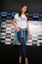 Jacqueline Fernandez is Lee Brand Ambassador unveils Body Optix Season 2.0 Collection on 3rd Oct 2017 (29)_59d5ff421b64b.JPG
