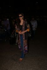 Kriti Sanon Spotted At Airport  on 3rd Oct 2017 (12)_59d612111b12e.JPG