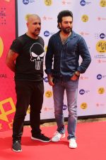Vishal Dadlani, Shekhar Ravjiani At Jio Mami Film Mela on 7th Oct 2017 (6)_59da309ed6a98.JPG