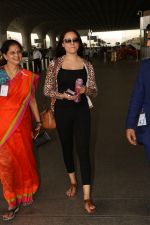 Nikii Daas Spotted At Airport on 13th Oct 2017 (10)_59e076748fab9.JPG
