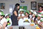 Pooja Hegde Celebrate Her Birthday With Smile Foundation Kids on 13th Oct 2017 (69)_59e1c7000f57c.JPG