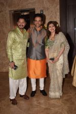 Tusshar Kapoor, Shreyas Talpade, Deepti Talpade attend Producer Ramesh Taurani Diwali Party on 15th Oct 2017 (26)_59e45a0d7b7b8.jpg