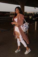 Adah Sharma Spotted At Airport on 16th Oct 2017 (12)_59e5732481499.JPG