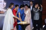 Deepika Padukone, Esha Deol, Hema Malini, Ahana Deol At Launch Of Hema Malini Biography Beyond The Dream Girl on 16th Oct 2017 (224)_59e58663b951d.JPG