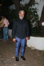 at Aamir Khan_s Diwali party on 20th Oct 2017 (2)_59ecb43e30a6f.jpg