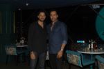 Zulfi Syed and Sudhanshu Pandey at the Launch Of Priyank Sukhija_s Restaurant Jalwa on 26th Oct 2017(6)_59f2ddc15c409.jpg