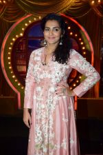 Parvathy Promote Film Qarib Qarib Singlle On Set Of The Drama Company on 31st Oct 2017 (8)_59fac54763902.jpeg