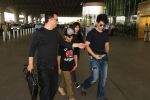 Sajid Nadiadwala with Family Spotted At Airport on 31st Oct 2017 (12)_59fabbd0448db.JPG