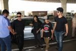 Sajid Nadiadwala with Family Spotted At Airport on 31st Oct 2017 (2)_59fabbc1d1156.JPG