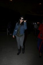 Sunny Leone Spotted At Airport on 1st Nov 2017 (24)_59fad1f1d86a6.JPG