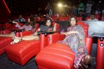 Vidya Balan, RJ Malishka & Neha Dhupia promote Movie Tumhari Sulu on 3rd Nov 2017 (292)_59fd91aac6af8.JPG