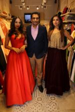 Zoya Afroz at launch of new store of Jashn on 3rd Nov 2017 (41)_59fd8ceb00b11.JPG