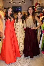 Zoya Afroz at launch of new store of Jashn on 3rd Nov 2017 (45)_59fd8cee15d39.JPG