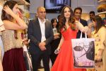 Zoya Afroz at launch of new store of Jashn on 3rd Nov 2017 (82)_59fd8d028f292.JPG
