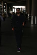 Ranbir Kapoor Spotted At International Airport on 11th Nov 2017 (5)_5a090bf25352f.JPG