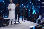 Shahid Kapoor at Van Heusen and GQ Fashion Nights 2017 on 11th Nov 2017