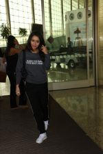 Shraddha Kapoor Spotted At Airport on 13th Nov 2017 (18)_5a0ac6743c4d0.JPG
