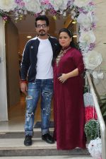 Harsh Limbachiyaa & Bharti Singh Visit Neeta Lulla Store For Wedding Preparations on 15th Nov 2017 (13)_5a0d027caf130.JPG
