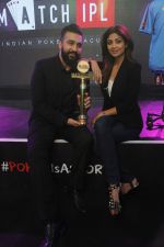 Raj Kundra & Shilpa Shetty Kundra at Winner Ceremony of Indian Poker League in Mumbai on 18th Nov 2017(3)_5a127899ea397.jpg