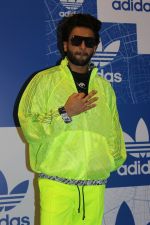 Ranveer Singh at the Launch Of Adidas OFDD Store on 21st Nov 2017 (79)_5a152accf3261.JPG