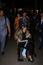 Kangana Ranaut Spotted At Airport on 22nd Nov 2017 (4)_5a164af81771e.JPG