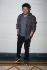 Kapil Sharma Spotted During Promotional Interview For Film Firangi on 23rd Nov 2017 (13)_5a16dfc5d67d8.JPG