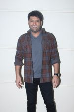 Kapil Sharma Spotted During Promotional Interview For Film Firangi on 23rd Nov 2017 (5)_5a16dfc186363.JPG