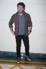 Kapil Sharma Spotted During Promotional Interview For Film Firangi on 23rd Nov 2017 (6)_5a16dfc221f03.JPG